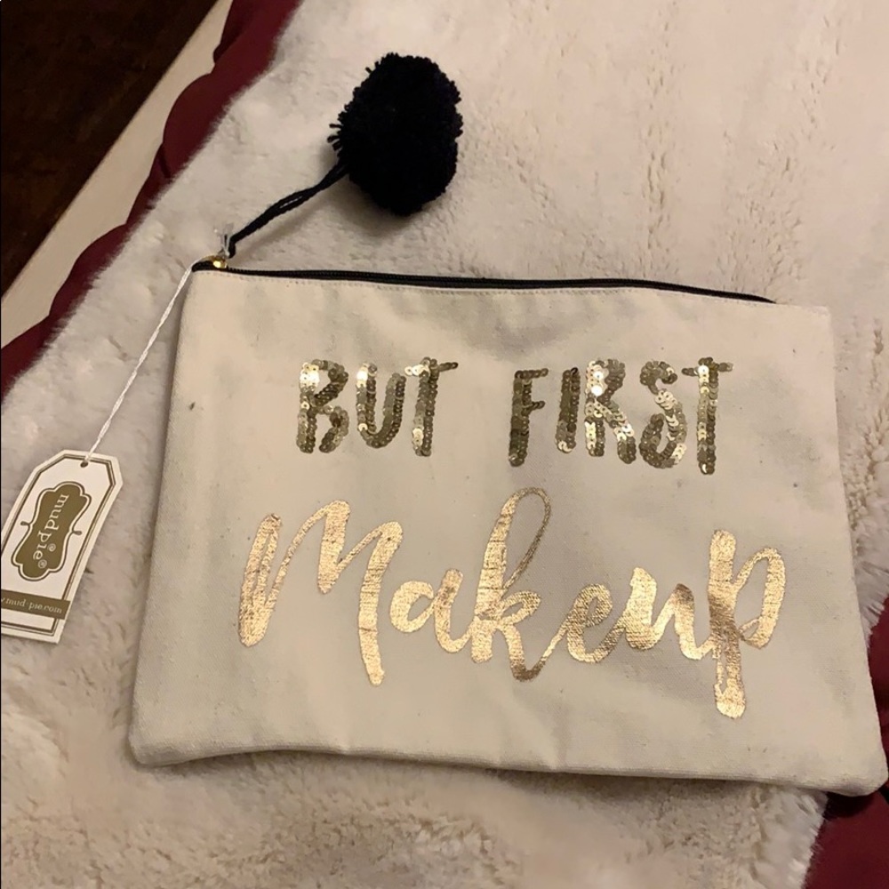Makeup bag- NEW